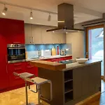 Apartman Rotes Hus Born
