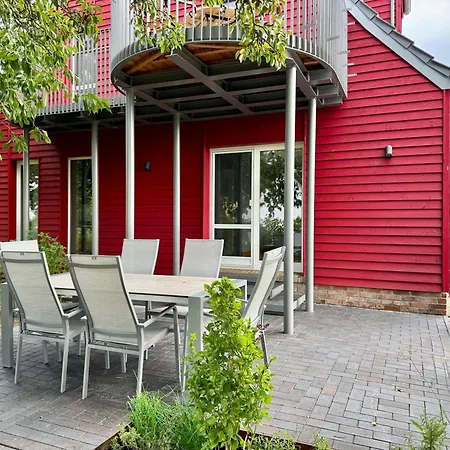 Rotes Hus Born
